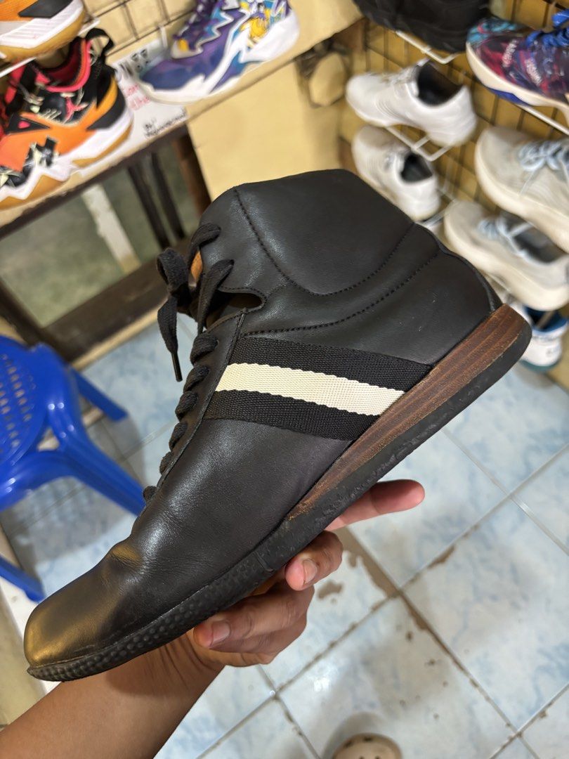 Bally high top leather sneaker (Category: Sneakers & Footwear) located in Tagbilaran City. Submitted by noeeeelll (Listing ID 1469802665, Image 3). Description: In good condition Minimal scratches Sole separation .