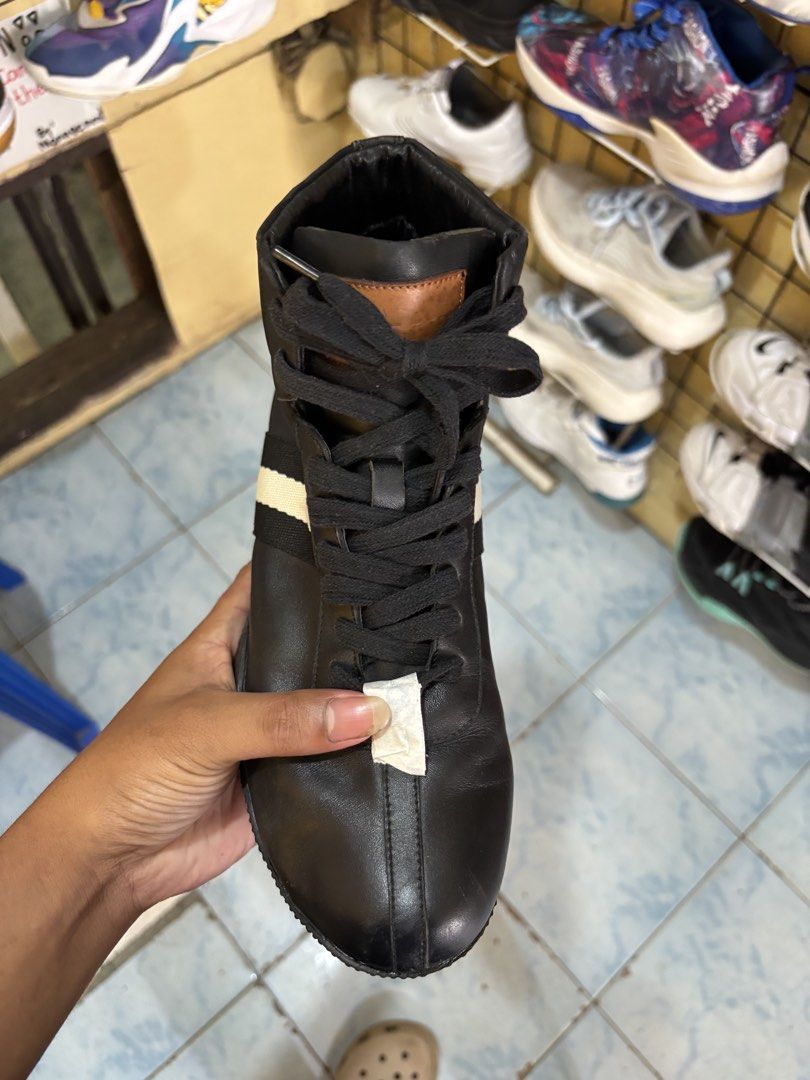 Bally high top leather sneaker (Category: Sneakers & Footwear) located in Tagbilaran City. Submitted by noeeeelll (Listing ID 1469802665, Image 2). Description: In good condition Minimal scratches Sole separation .