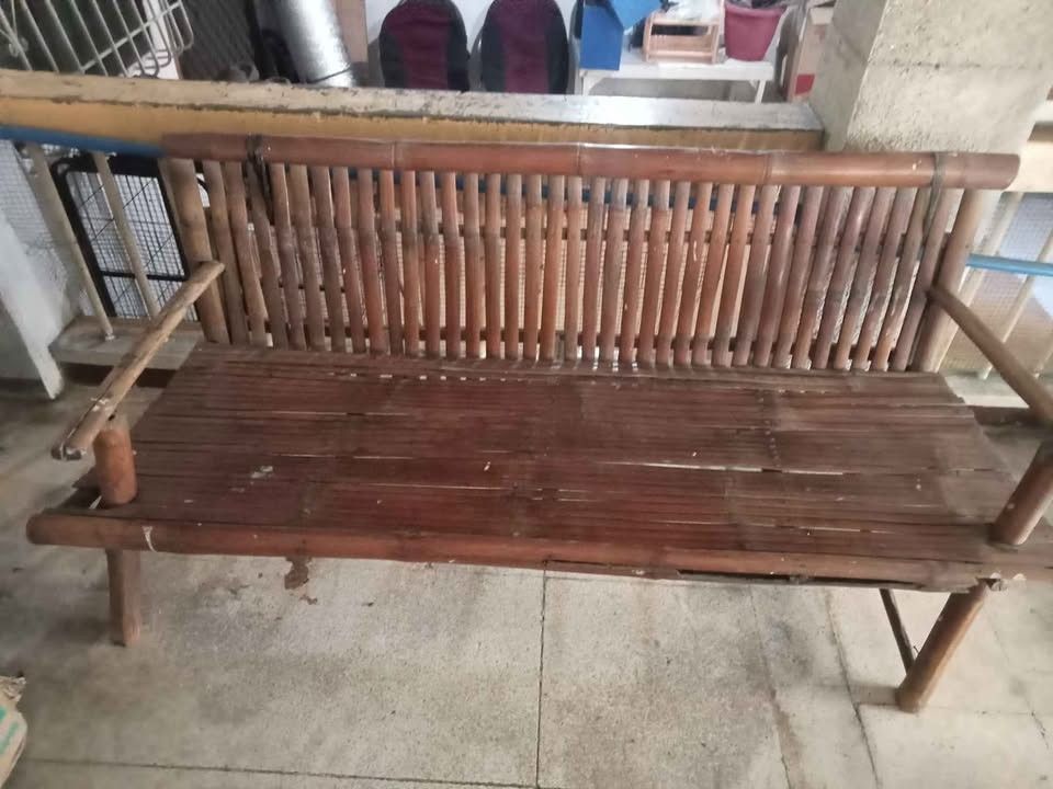 Bamboo Couch (Category: Chairs) located in Cebu City. Submitted by cleverwind.221754 (Listing ID 1469903916, Image 1). Description: Selling antique bamboo couch. For pick-up only. Location: Near San Carlos South Campus, CTS/CCMC. In Cebu City. Check out also our other items: https://garage-sale.pages.dev.