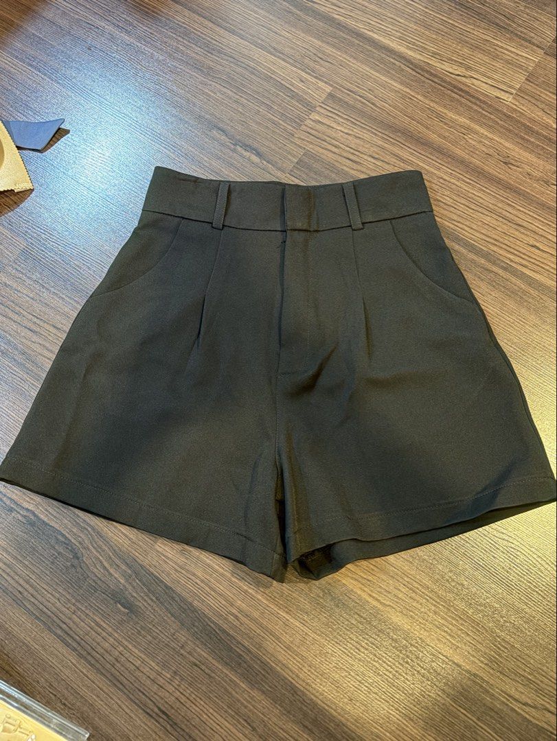 Bangkok Black high-waisted shorts (Category: Shorts) located in Paranaque City. Submitted by trendyclothesco (Listing ID 1469844814, Image 1). Description: - Color: Black - Style: High-waisted with a clean cut and pleated front - Bought in BKK - never used, got the wrong size .