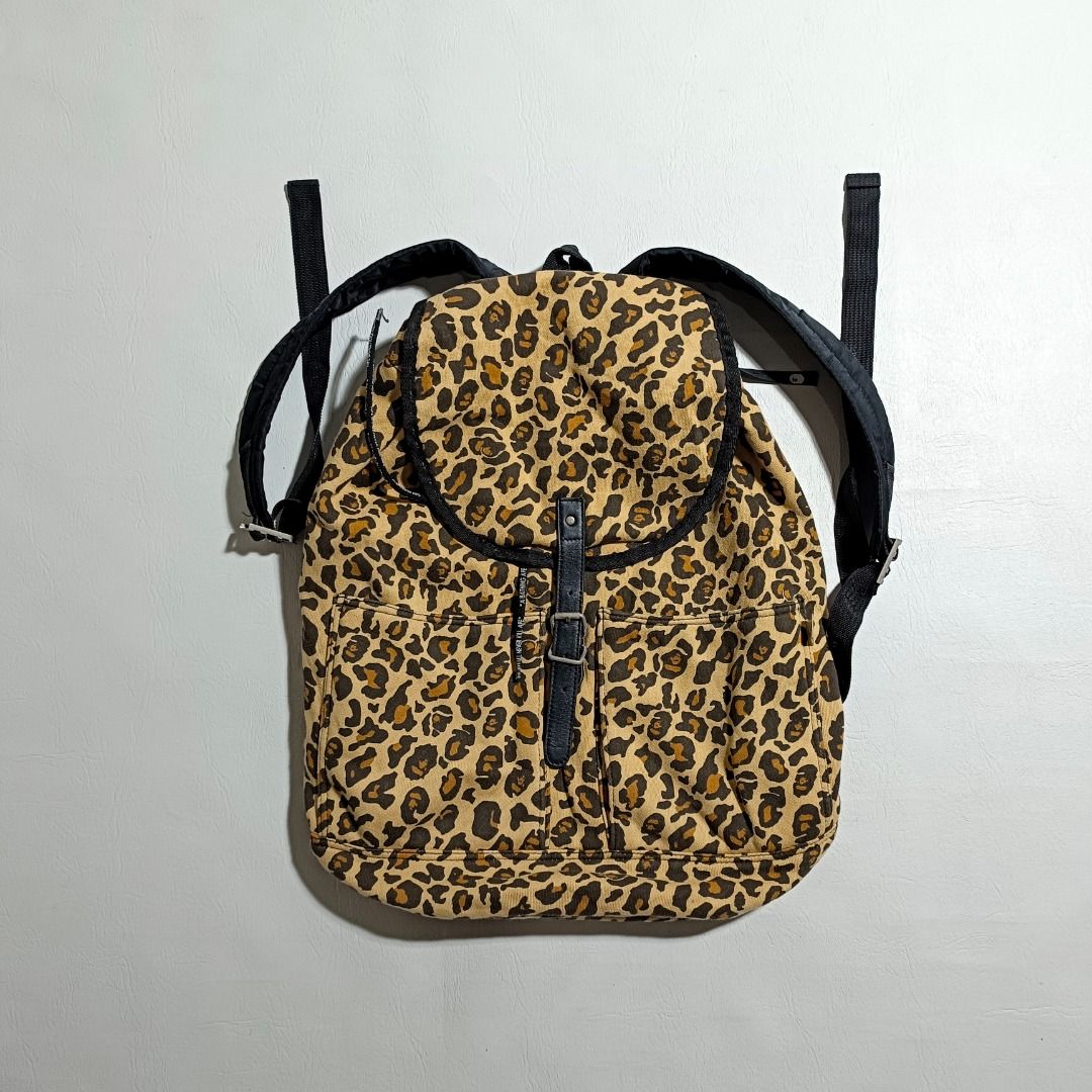 BAPE X BABY MILO BAGS❗ (Category: Sling Bags) located in Baguio. Submitted by freshmarket_2600 (Listing ID 1469877754, Image 3). Description: 880-Baby milo mobile bag 1580-Bape leather bag 1580-Bape Leopard backpack.