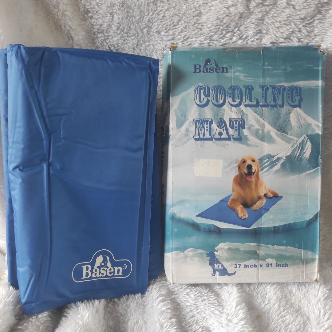 Basen Pet Cooling Mat (Category: Homes & Other Pet Accessories) located in Cainta. Submitted by fukunekojapansurplus (Listing ID 1469794238, Image 1). Description: Basen Pet Cooling Mat 150 pesos 1 piece only XL 37" x31" No issue New Old box ✨A quick Yes or No after inquiry is appreciated ✨ 📍 Mayfield Park Residences Felix Ave Cainta 🛵SF c/o Buyer via Lalamove/JNT/LBC 💰 MOP: GCash Our finds are a mix of new & preloved from Japan Container. New