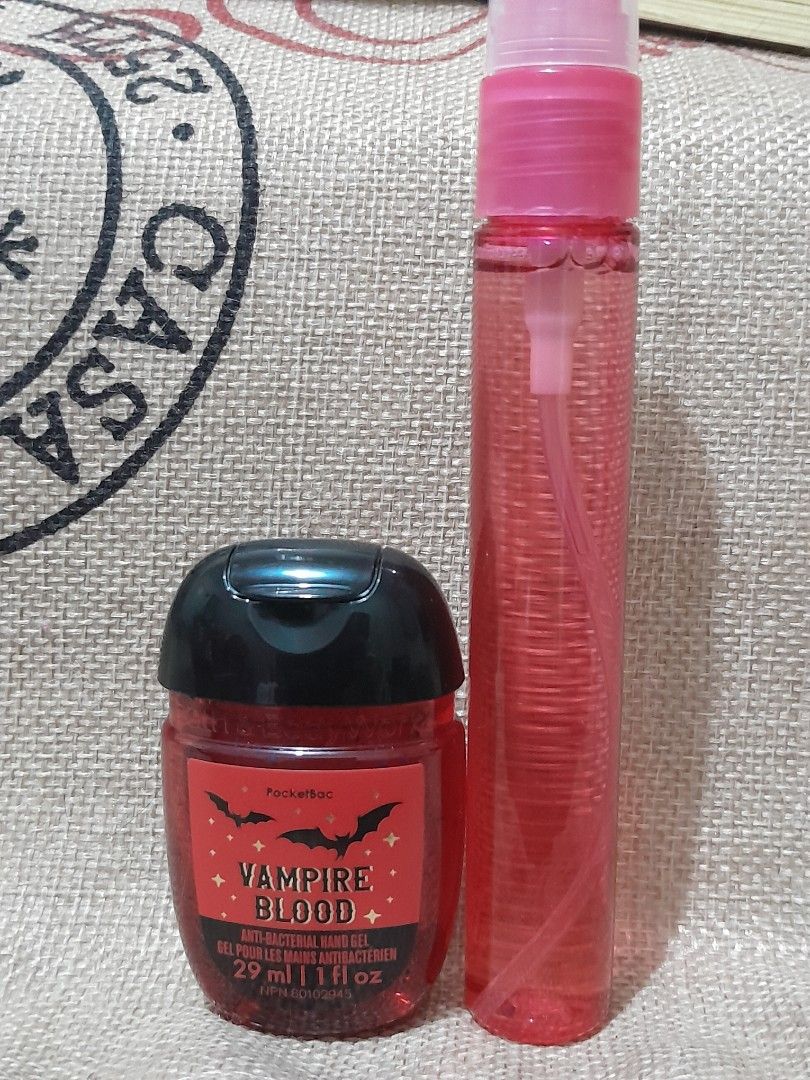 Bath & Body Works Pocketbac and 30ml handsoap (Category: Sanitary Hygiene) located in Makati City. Submitted by mylynmylyn (Listing ID 1469855547, Image 2). Description: original brandnew pocketbac 29ml handsoap spray 30ml refill area-Palanan Makati.