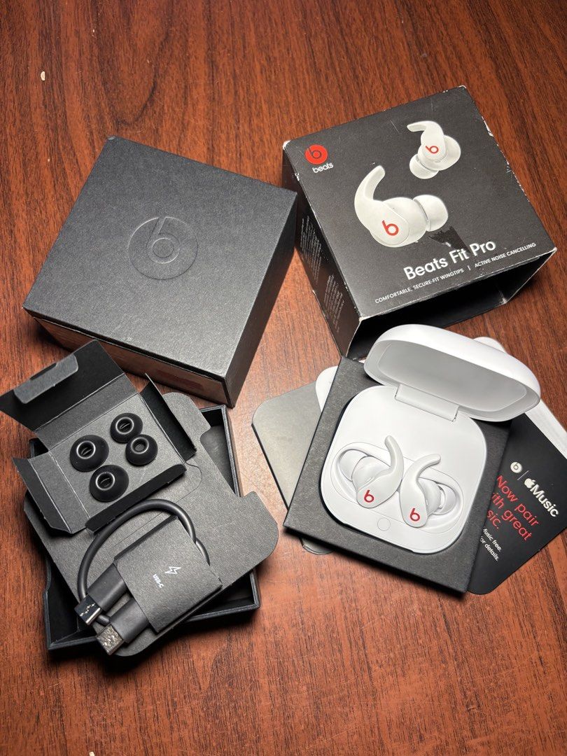 Beats Fit Pro (Authentic) Brand New Condition (Category: Earphones) located in Rizal. Submitted by cosmicbear.a7de05 (Listing ID 1469807466, Image 2). Description: For Sale❗️ Beats Fit Pro Good for workouts because of its secure wingtips. Hindi basta basta nalalaglag sa tenga. Old stock recently opened for testing. Opened and used for testing only. Solid sound 👌 With Transparency mode and Active Noise Cancelling (ANC) 🎧 Rated IPX4 sweat and wat