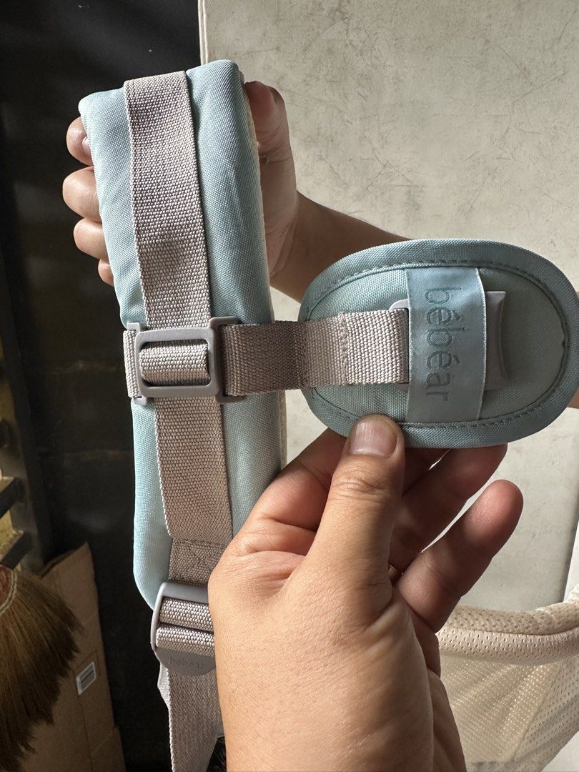 Bebear carrier (Category: Carriers & Slings) located in Caloocan City. Submitted by fabs_preloved01 (Listing ID 1469779350, Image 3). Description: Bebear carrier - with little stain. .