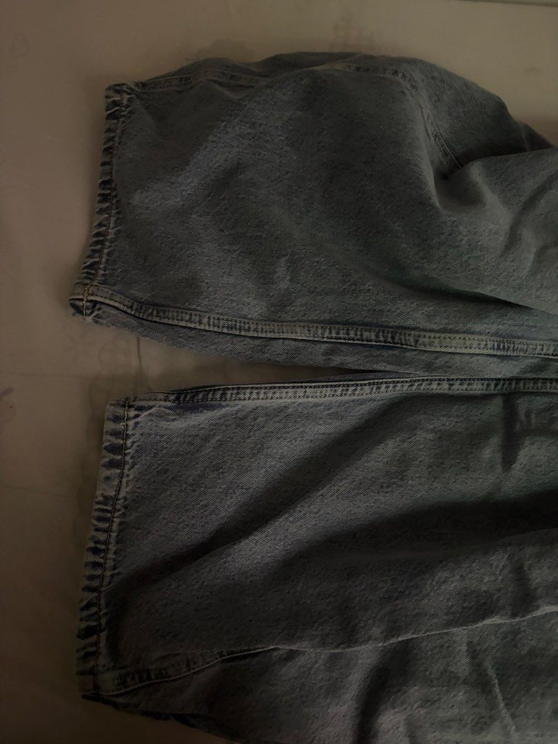Bershka Barrel Jeans (Category: Jeans) located in Manila. Submitted by risksses (Listing ID 1469866239, Image 3). Description: Eu 38 Men’s jeans Never used Bought fr bershka online.