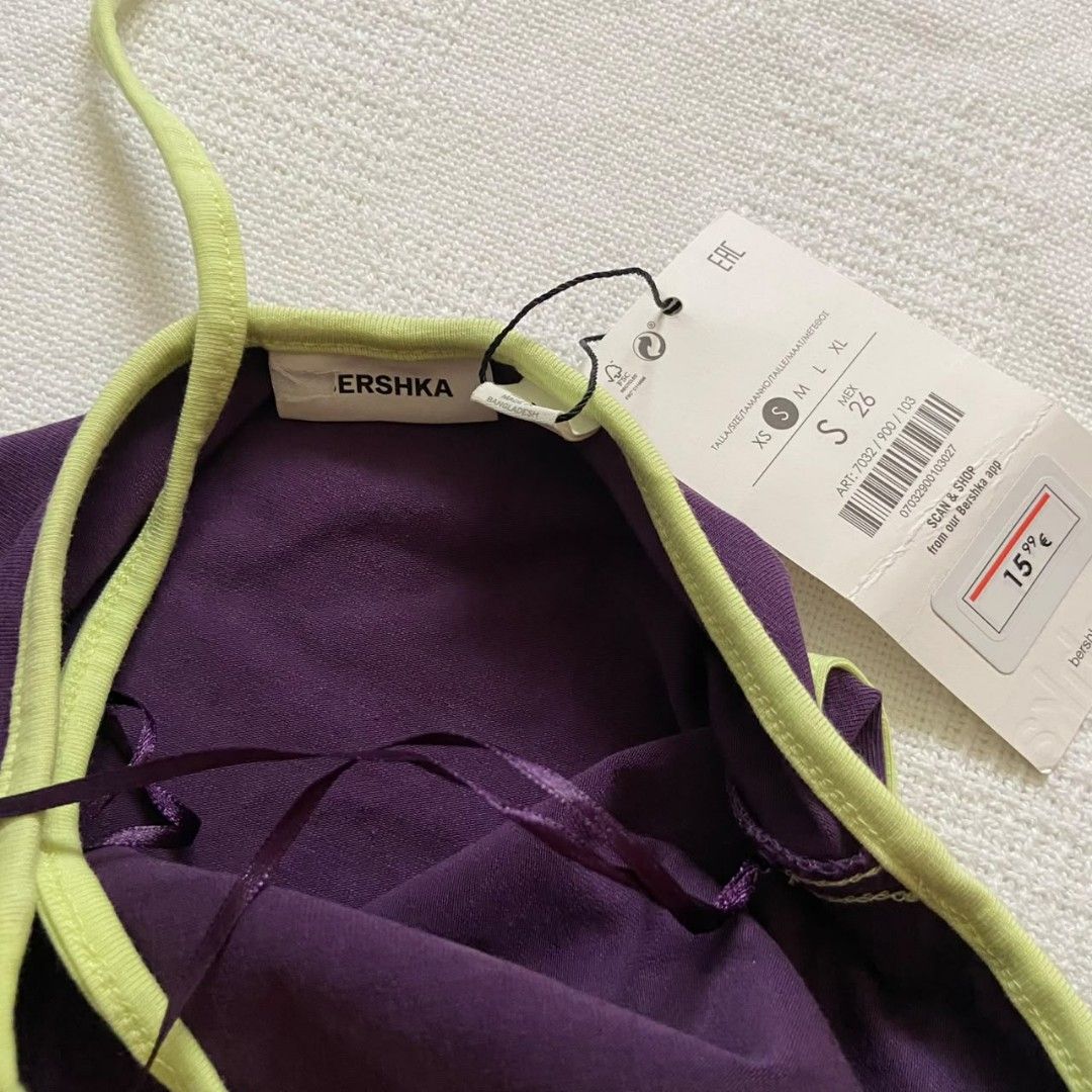 Bershka summer lily halter top (Category: Sleeveless) located in Rizal. Submitted by urkoala (Listing ID 1469883089, Image 3). Description: fits xs to s.