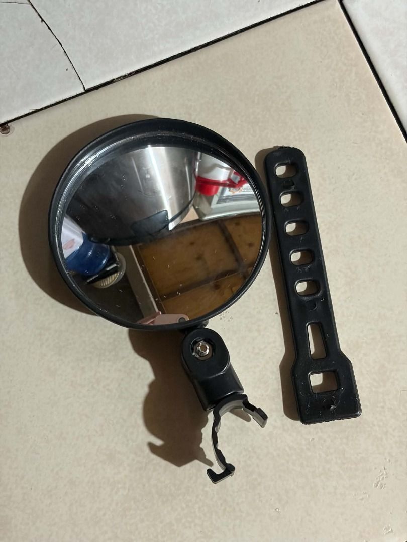 Bicycle Rearview Mirror (Category: Bicycles) located in Batangas. Submitted by ricksbir (Listing ID 1469893871, Image 3). Description: Brand new, unused! 360° adjustable bike side mirror with mounting strap. RFS: Wrong item received, hindi po compatible sa kailangan ko. 💰 Price: ₱30 only 📌 Sta. Maria, Sto. Tomas, Batangas.
