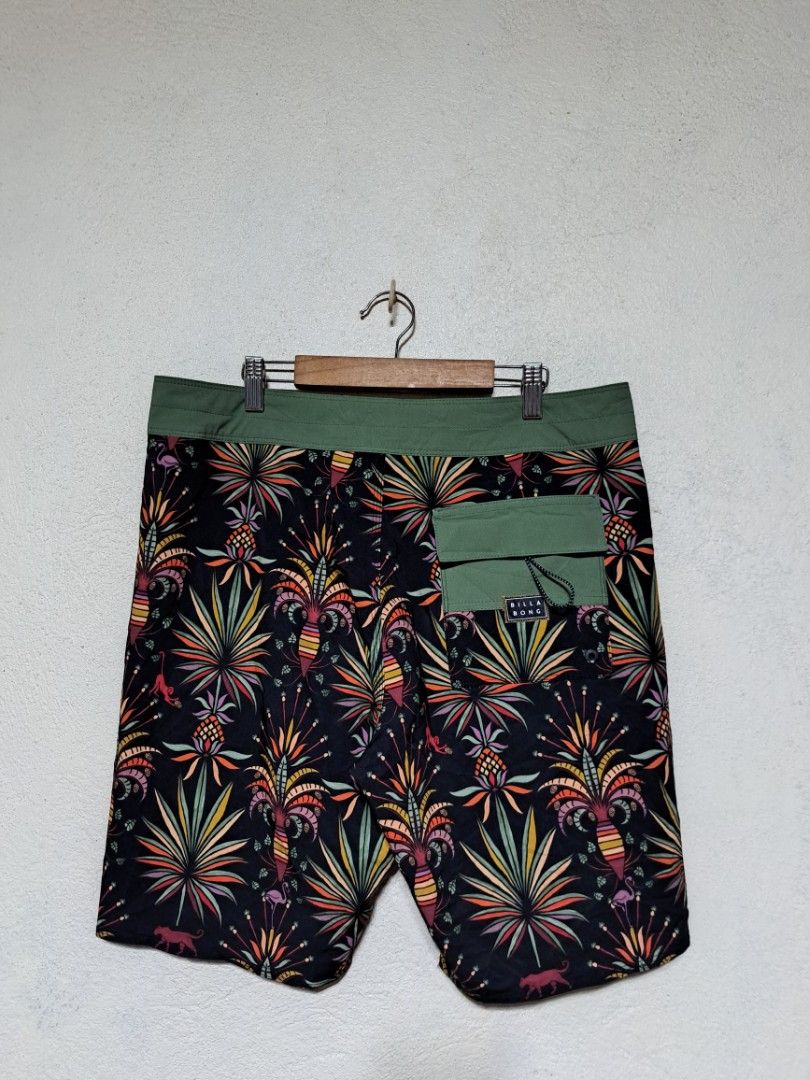 Billabong Board Short (Category: Shorts) located in Dumaguete. Submitted by jayarbajad49160 (Listing ID 1469825658, Image 2). Description: Billabong Board Short (Authentic) -650 add sf Excellent Condition Color rate:9.5/10 No flaws Size 32 Width:32 Length:19 Loc dumaguete city visayas.