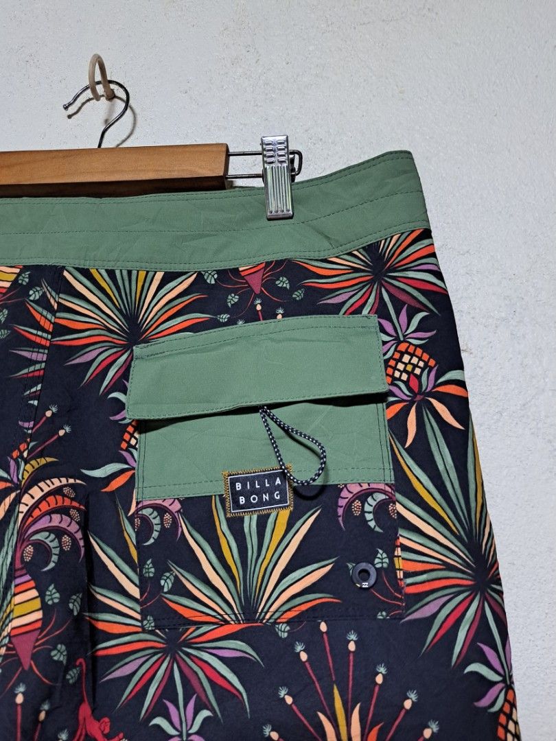Billabong Board Short (Category: Shorts) located in Dumaguete. Submitted by jayarbajad49160 (Listing ID 1469825658, Image 3). Description: Billabong Board Short (Authentic) -650 add sf Excellent Condition Color rate:9.5/10 No flaws Size 32 Width:32 Length:19 Loc dumaguete city visayas.