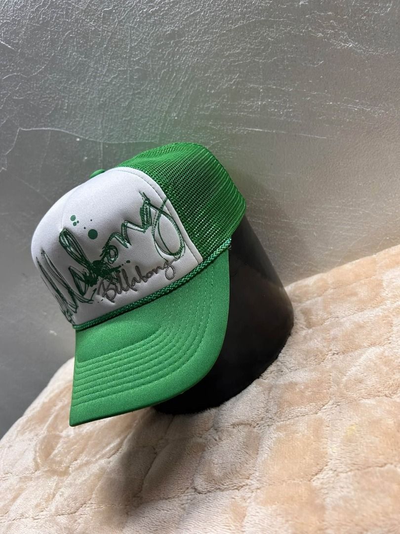 BILLABONG TRUCKER HAT (Category: Caps & Hats) located in Caloocan City. Submitted by vntgxlocalsph (Listing ID 1469912179, Image 2). Description: NO ISSUE AS NEW.