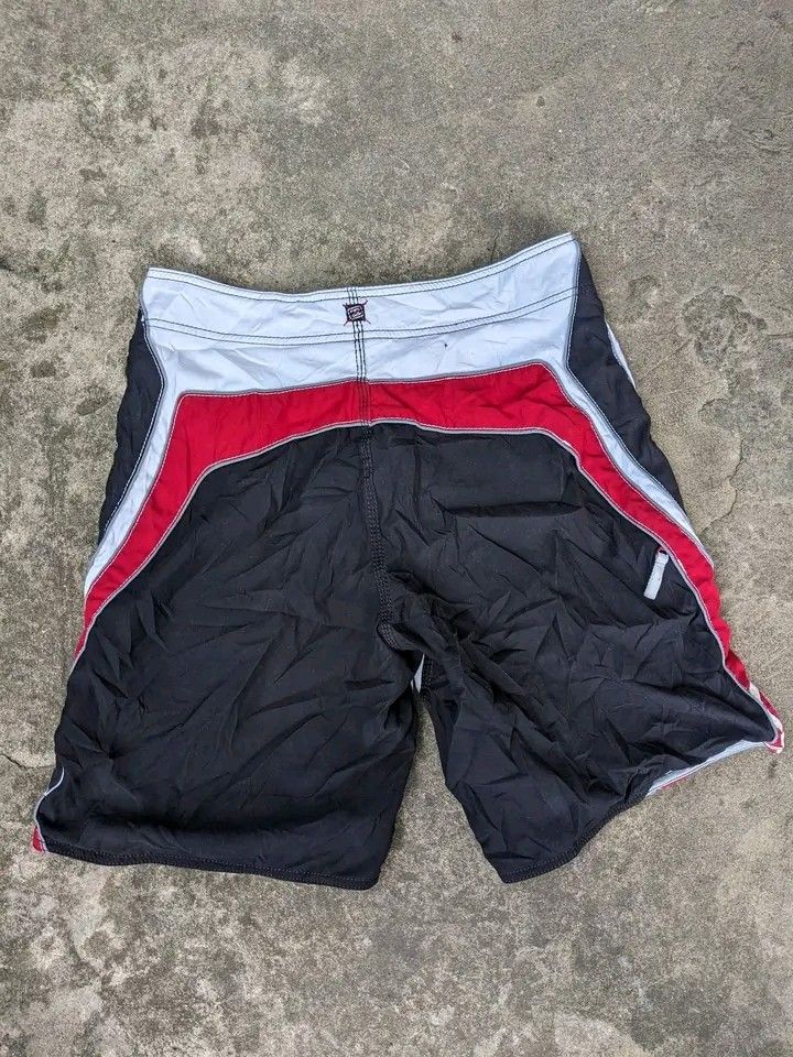 Billabong Y2k BoardShorts (Category: Swim Trunks & Board Shorts) located in Manila. Submitted by thirftttttttttttterrrr (Listing ID 1469857579, Image 2). Description: pay first via jnt only nego sa sure buyer.