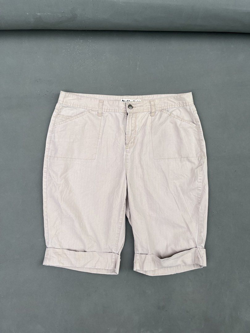 BILLBLASS JEANS WALKSHORT (Category: Shorts) located in Quezon City. Submitted by kentstuff (Listing ID 1469899507, Image 1). Description: BILLBLASS JEANS Waist: 36-37 Length: 23 Leg opening: 10 Condition: Excellent CR: 9/10 Issue: ❌ DISCLAIMER: This is a thrifted item. All brands, logos, and trademarks belong to their rightful owners. We’re here to rehome great pieces — no brand affiliation intended.