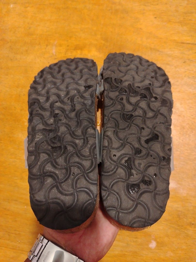 Birkenstock (Category: Sandals) located in Candijay. Submitted by 6312_streetwear (Listing ID 1469824554, Image 3). Description: size 37.