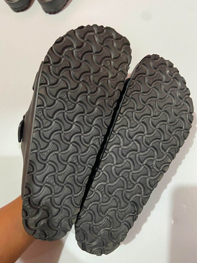 BIRKENSTOCK ARIZONA (Category: Slippers & Slides) located in Kabankalan. Submitted by cfg_thrift (Listing ID 1469849307, Image 3). Description: Excellent condition no issues good as new bagong bago pa.
