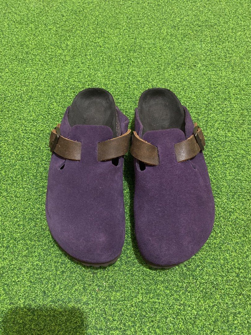 Birkenstock Boston Suede Clogs (Category: Slippers and slides) located in Manila. Submitted by victory_1816 (Listing ID 1469942050, Image 1). Description: .