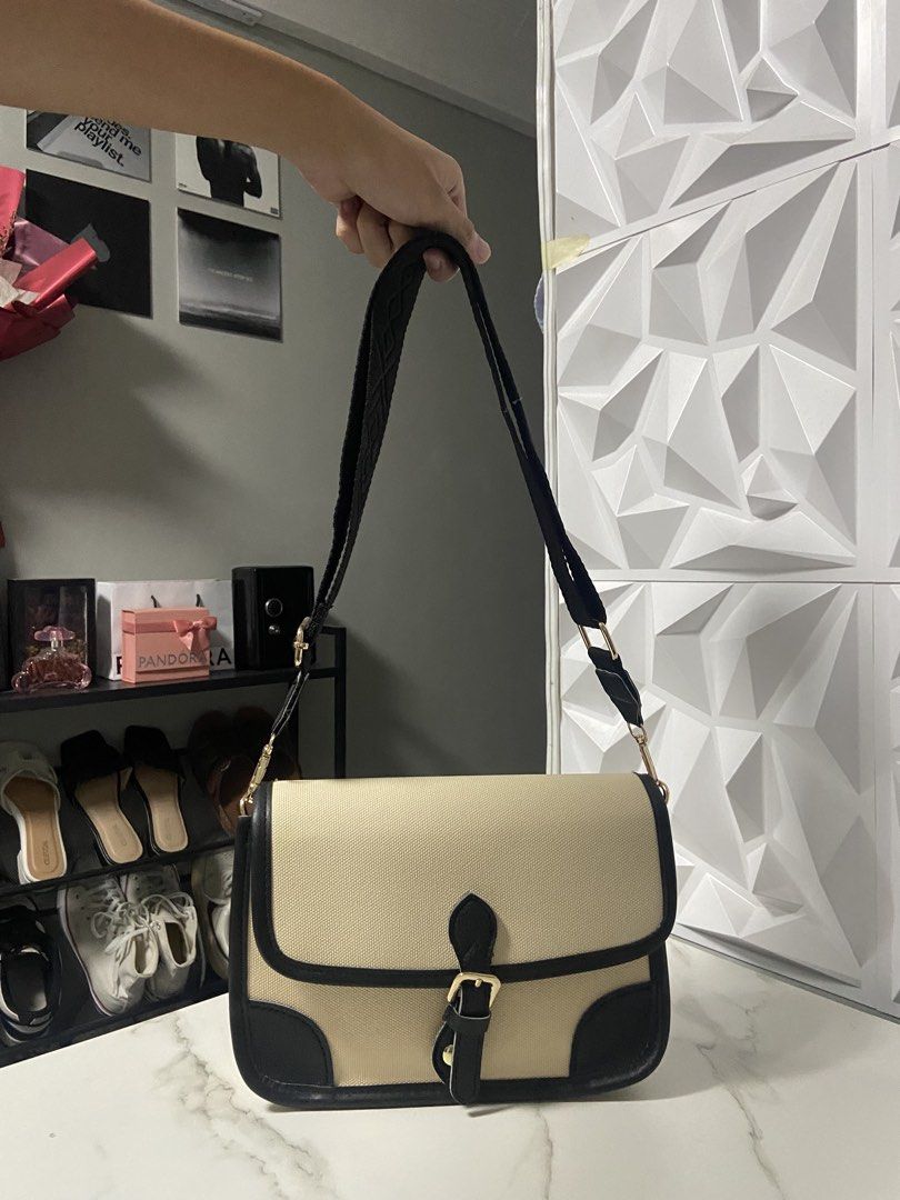 Black & Cream White Shoulder Bag (Category: Shoulder Bags) located in Malolos. Submitted by annemoline_ (Listing ID 1469811105, Image 3). Description: Bought in SM EDSA condition is superb! can lalamove anytime!.