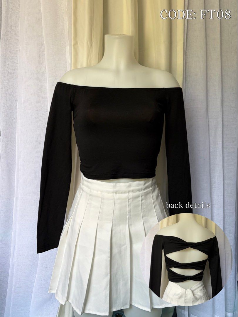 Black Backless Unique Top (Category: Longsleeves) located in Rizal. Submitted by finefitsby.ff (Listing ID 1469905289, Image 1). Description: -worn once only - small fit to medium -stretchable .