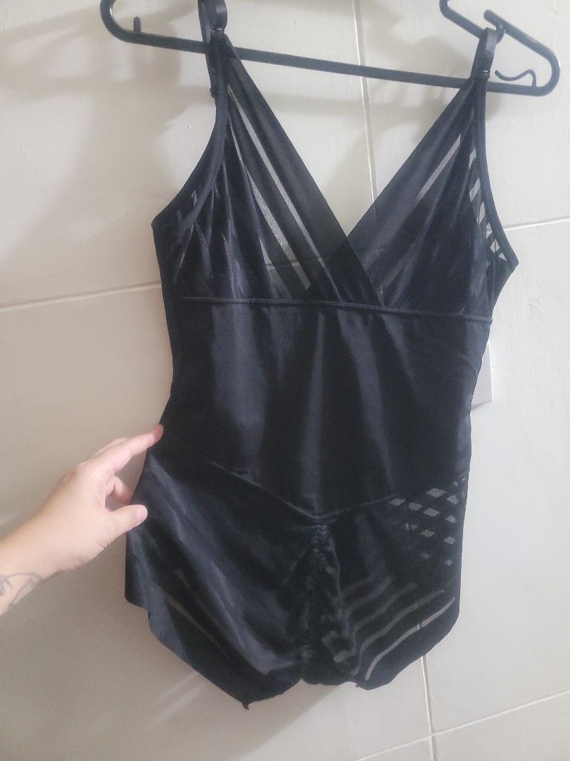 Black Bodycon Body shaper (Category: Undergarments & Loungewear) located in Los Banos. Submitted by lopecruz (Listing ID 1469867414, Image 3). Description: 17-18"armpit lajd flat 22"length S-M Like new, no flaws.