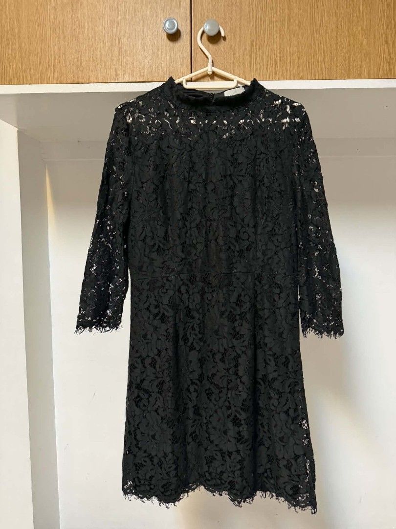 Black Dress (Category: Dresses) located in Manila. Submitted by atozstuff (Listing ID 1469766117, Image 1). Description: .