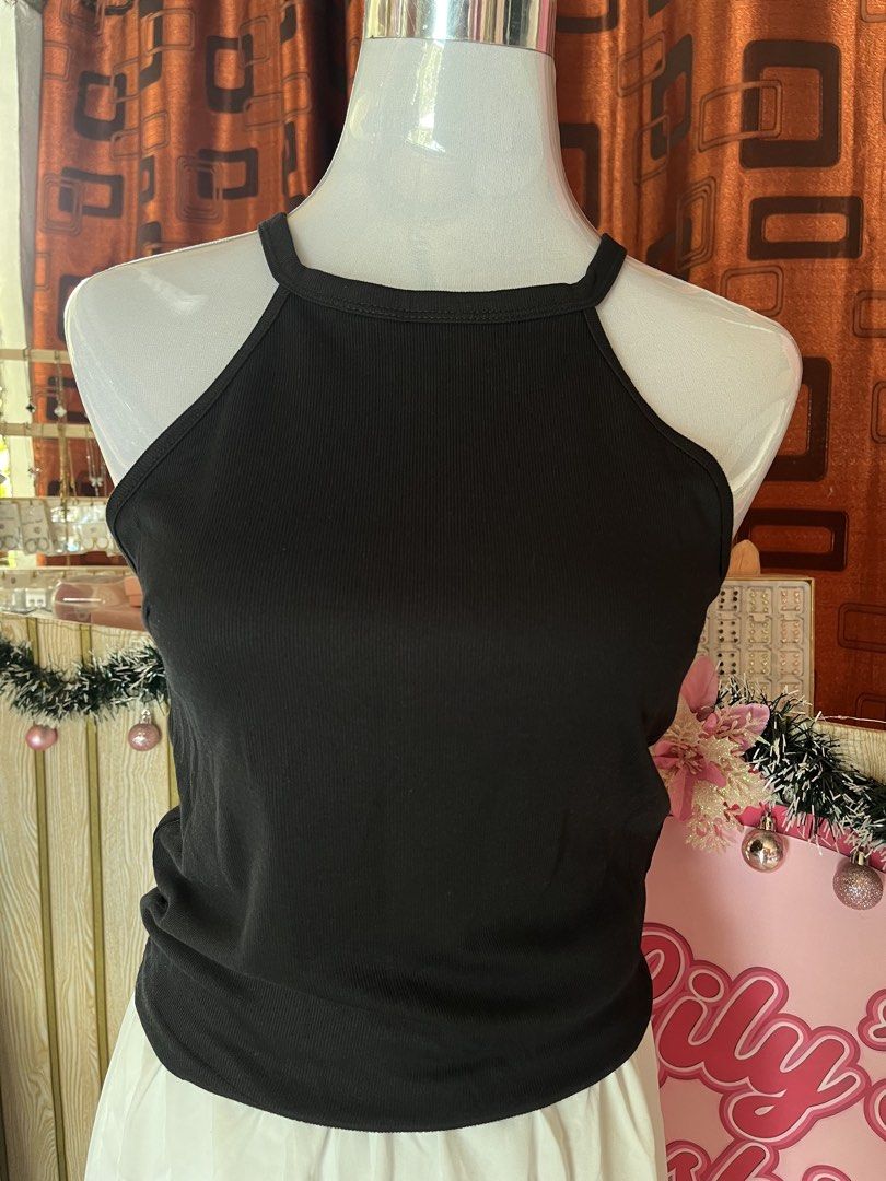 black halter-shein dazy (Category: Sleeveless) located in Manila. Submitted by myapparelshop (Listing ID 1469836552, Image 1). Description: .