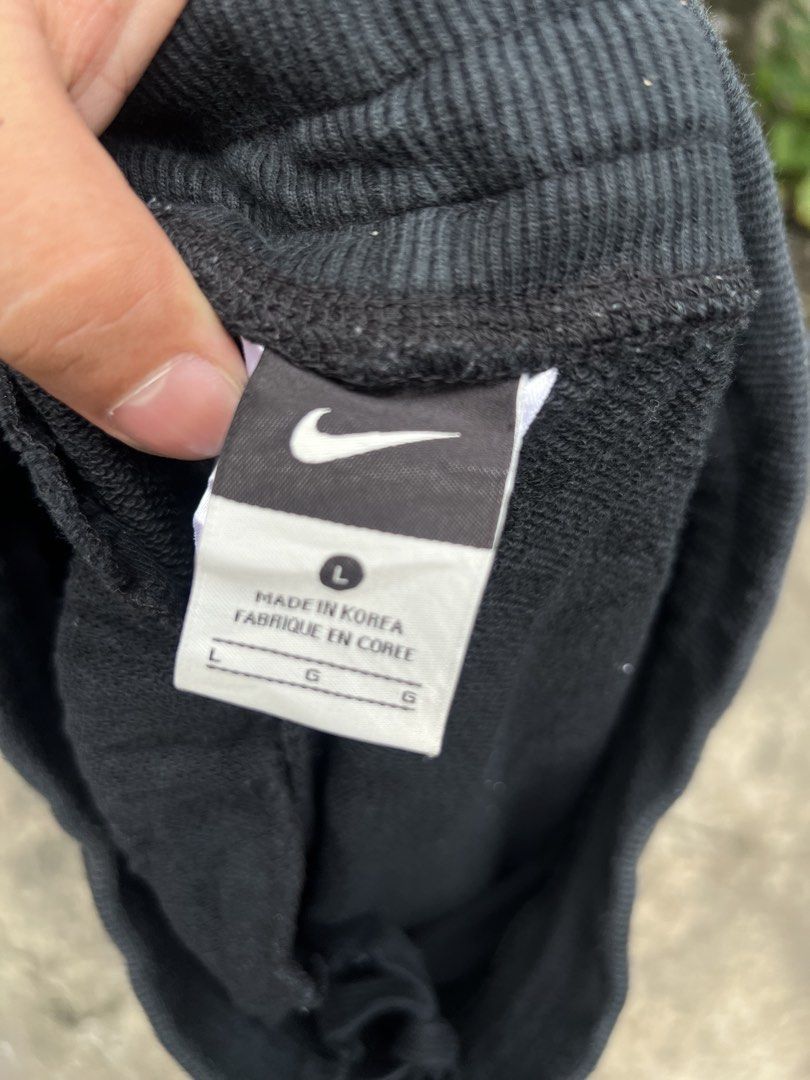 Black Nike Sweatpants (Category: Jeans) located in Manila. Submitted by jamesgrefi35527 (Listing ID 1469773817, Image 2). Description: Dm.