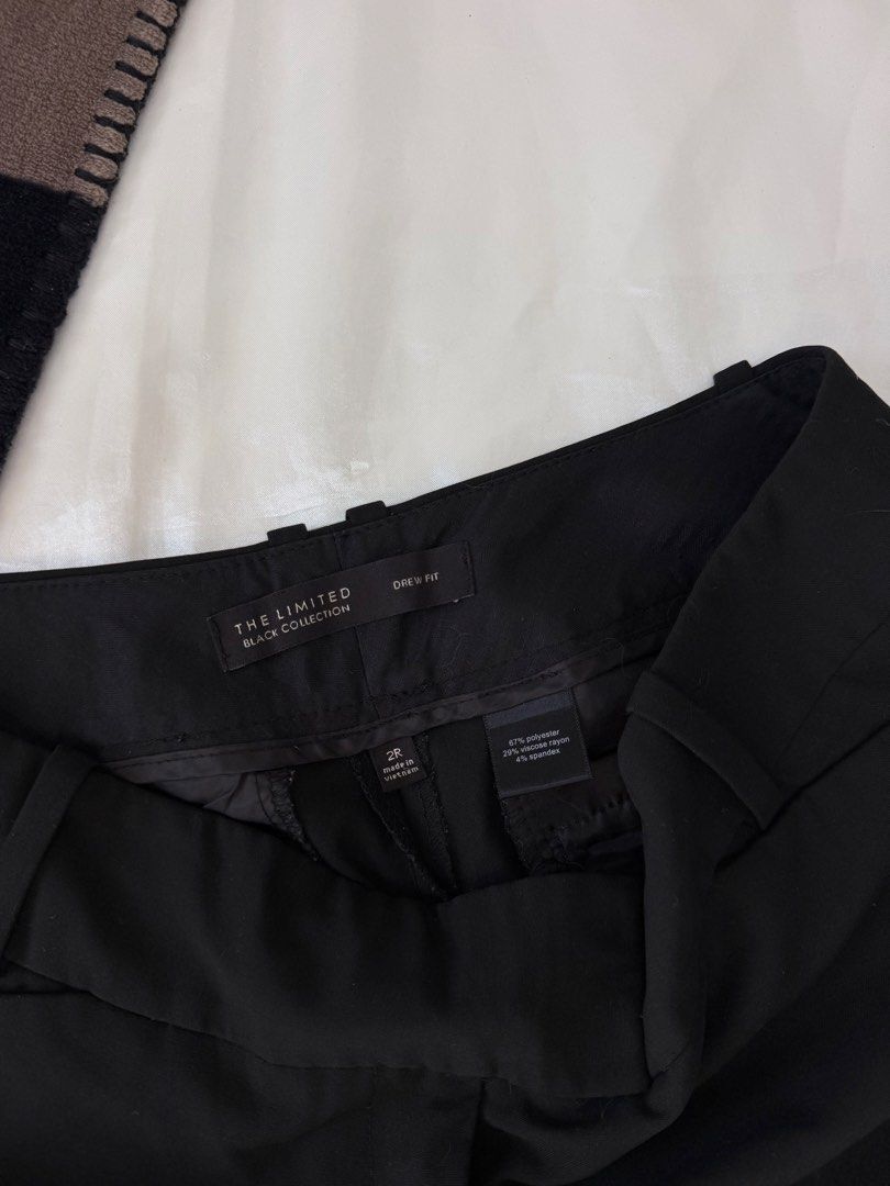 Black semiformal shorts (THE LIMITED BLACK COLLECTION) (Category: Shorts) located in Bulacan. Submitted by byppishh__ (Listing ID 1469867295, Image 3). Description: THE LIMITED BLACK COLLECTION black semiformal shorts Size: 28-29” Length: 12” Like new! vry HQ Low waist fit —vry nice for semicas wears 🔖190.