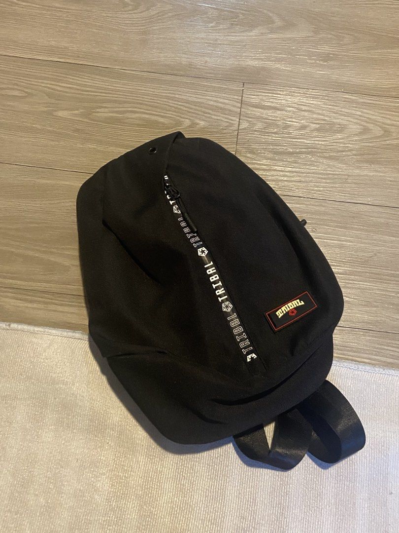 Black Tribal Cross Body Bag (Category: Belt bags, Clutches and Pouches) located in Manila. Submitted by j.closet_ (Listing ID 1469848858, Image 1). Description: Never been used. A gift kaso 'di ko aesthetic. Slightly negotiable.