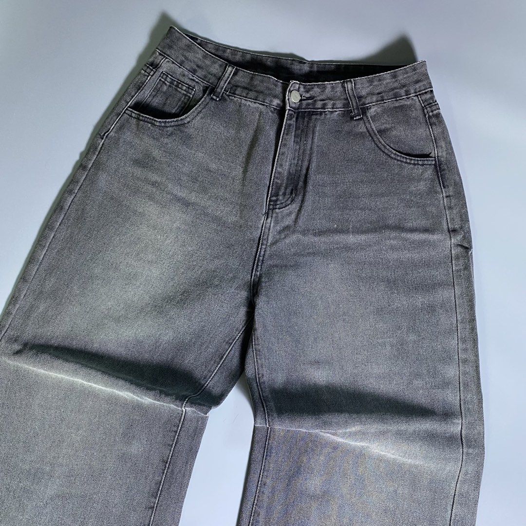 Black Washed Baggy Pants (Category: Jeans) located in Manila. Submitted by knives.finds (Listing ID 1469933623, Image 2). Description: W 32 L 42 Thigh 13.5 LegOp 12.5 470 +SF .