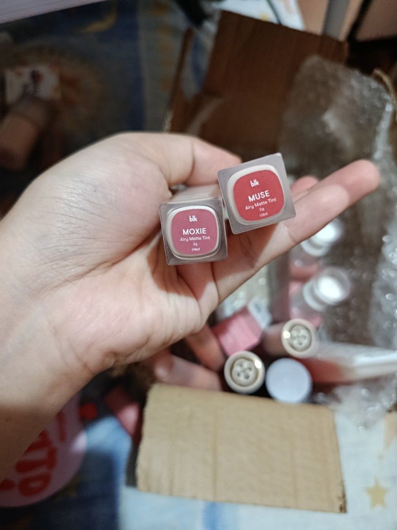 blk cosmetics Airy Matte Tint Moxie Muse (Category: Makeup) located in Santa Rosa. Submitted by yogurtmilk_ (Listing ID 1469858094, Image 2). Description: -sold as set only -sf to be shouldered by buyer mop: gcash / mod: jnt loc: sta. rosa, laguna.