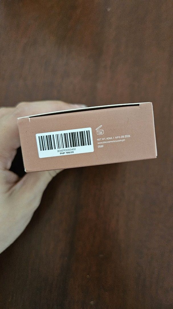 blk cosmetics invisible sunscreen primer spf 50 (Category: Face Care) located in Pasig City. Submitted by samjavxx (Listing ID 1469873110, Image 3). Description: Brand new, unopened :) SRP 799 RFS: bought extra Buyer to shoulder delivery via grab/lalamove. Pick up point in Ortigas area, Pasig - Brand: blk cosmetics - Product: Invisible Sunscreen Primer - Size: 40ml (comes in original box) - Sun Protection: SPF 50 UVA/UVB PA++ - Finish: Matte, no 