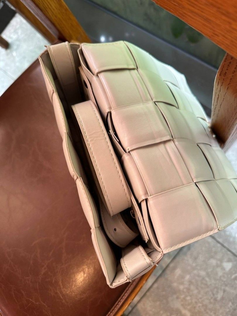 Bottega Sling Bag (Category: Luxury Bags & Wallets) located in Quezon City. Submitted by flipandfind (Listing ID 1469782291, Image 3). Description: - kindly check photos for it's condition. what you see is what you get.