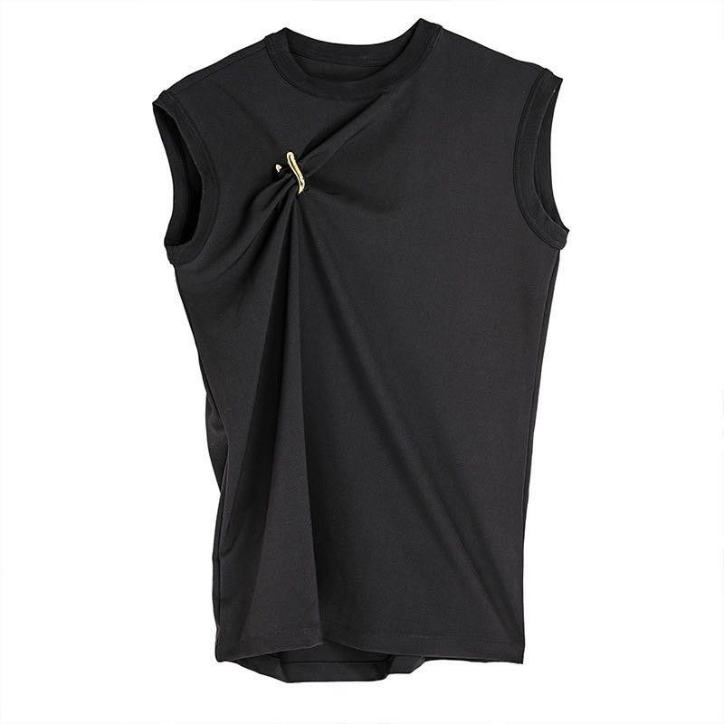Bottega Veneta Drapped Top (Category: Blouses) located in Bacoor. Submitted by declutterbyb_69 (Listing ID 1469793010, Image 1). Description: 19k + orig price Issue: nacut yung wash tag like new condition.