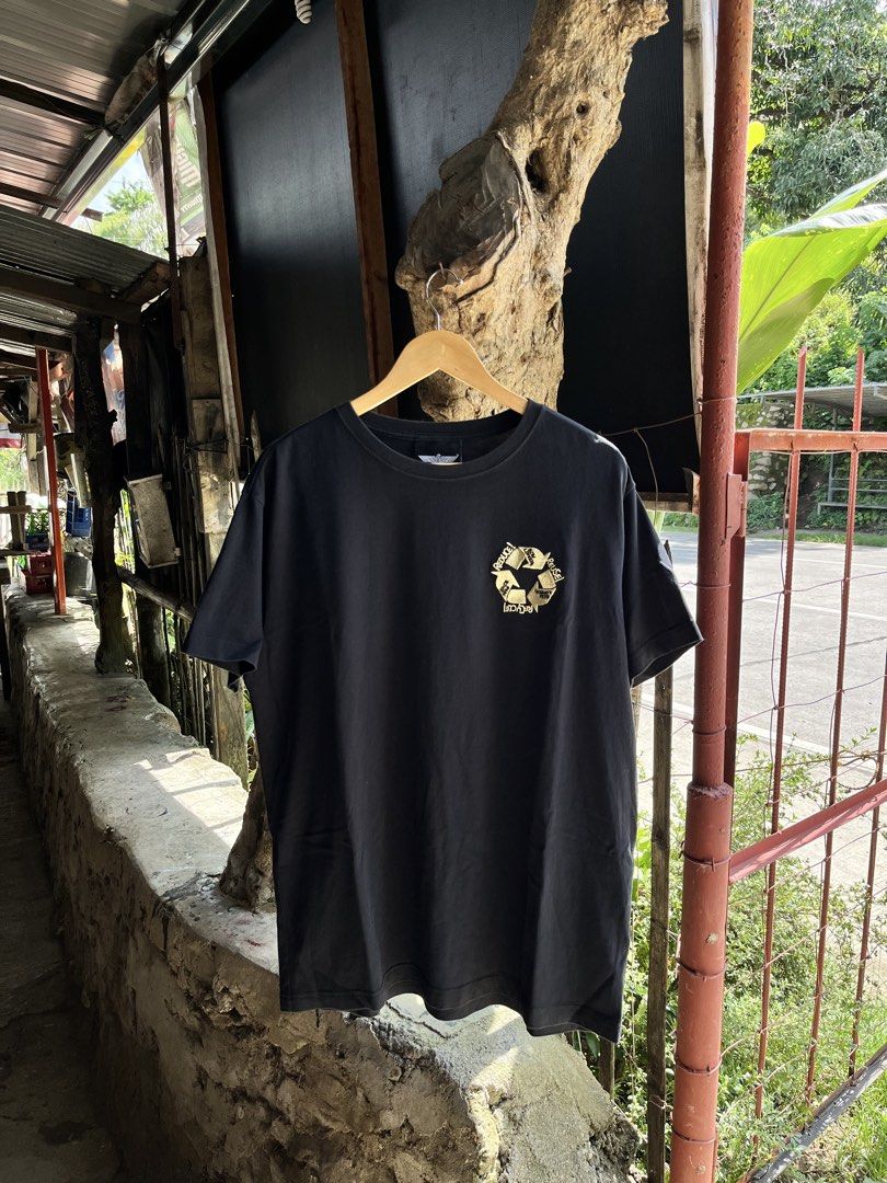 Boy London (Reuse,recycle reduce) (Category: Tshirts & Polo Shirts ) located in Manila. Submitted by hype_caps_apparel_official (Listing ID 1469868884, Image 2). Description: Size L Dimes: 22x28 No issue Color rate 9/10 Pm mga boss free ship nayan.