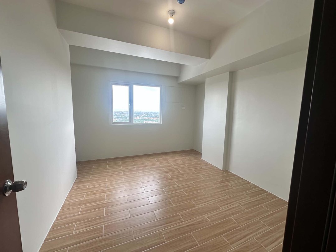 (Category: ) located in . Submitted by ellana1 (Listing ID 1469911897, Image 1). Description: .