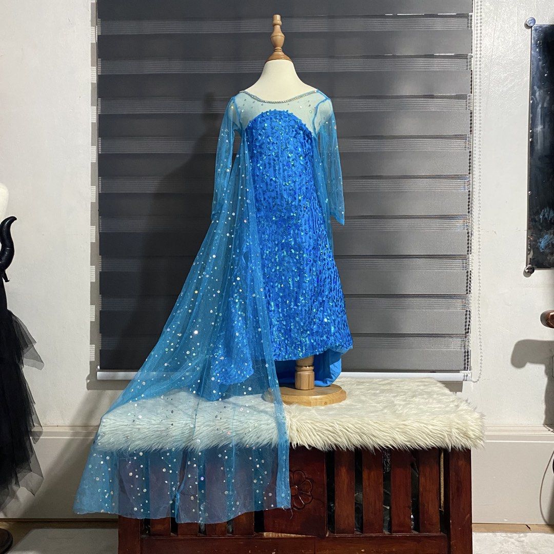 Brandnew Frozen Gown (Category: Everything Else Others) located in Caloocan City. Submitted by discusonlineshop (Listing ID 1469843035, Image 1). Description: 3- 4 y .