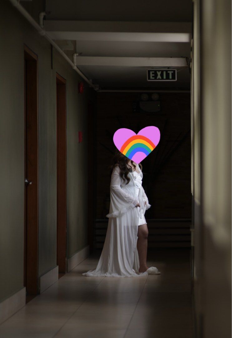 Bridal Robe (Category: Undergarments & Loungewear) located in Quezon City. Submitted by lalengocmp (Listing ID 1469805681, Image 1). Description: Bridal Robe - Used once during Prep Shoot Inner - New/Unused (same in the photo buy smaller size) .