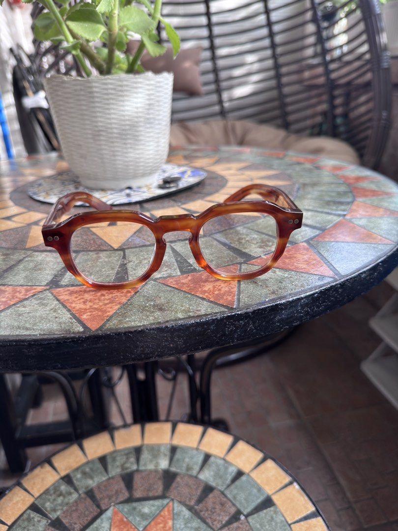 Brown acetate frame (Category: Sunglasses & Eyewear) located in Makati City. Submitted by ice44sale (Listing ID 1469855065, Image 2). Description: 48-25-145 Bought brand new just tried on then stocked .