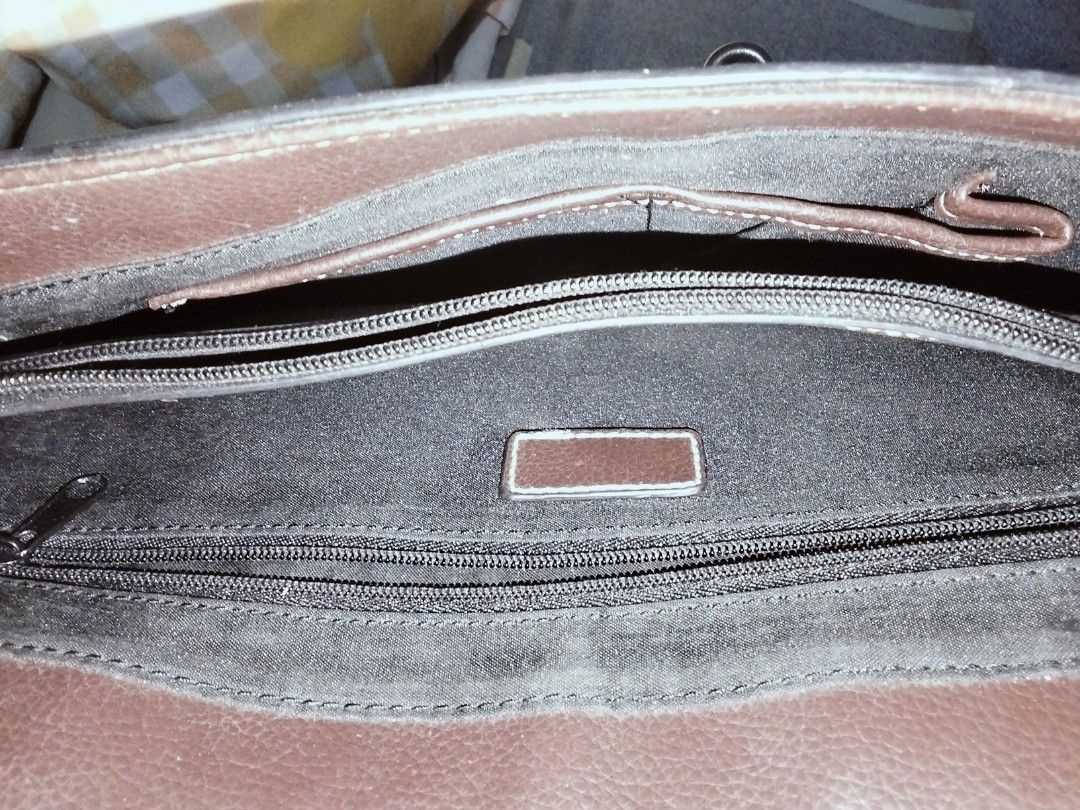 brown bag (Category: Shoulder Bags) located in Lucena. Submitted by theg00dhang (Listing ID 1469882570, Image 3). Description: sf not included issue straps.