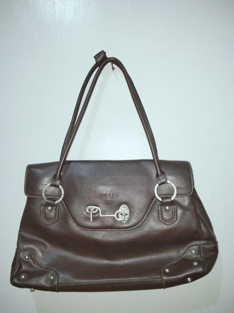 brown bag (Category: Shoulder Bags) located in Lucena. Submitted by theg00dhang (Listing ID 1469882570, Image 1). Description: sf not included issue straps.