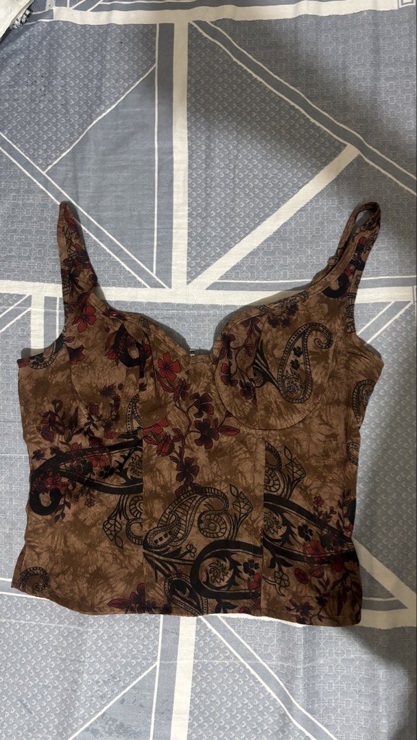 Brown Corset Top (Category: Others Tops) located in Caloocan City. Submitted by chleeo.lscn (Listing ID 1469925518, Image 1). Description: .