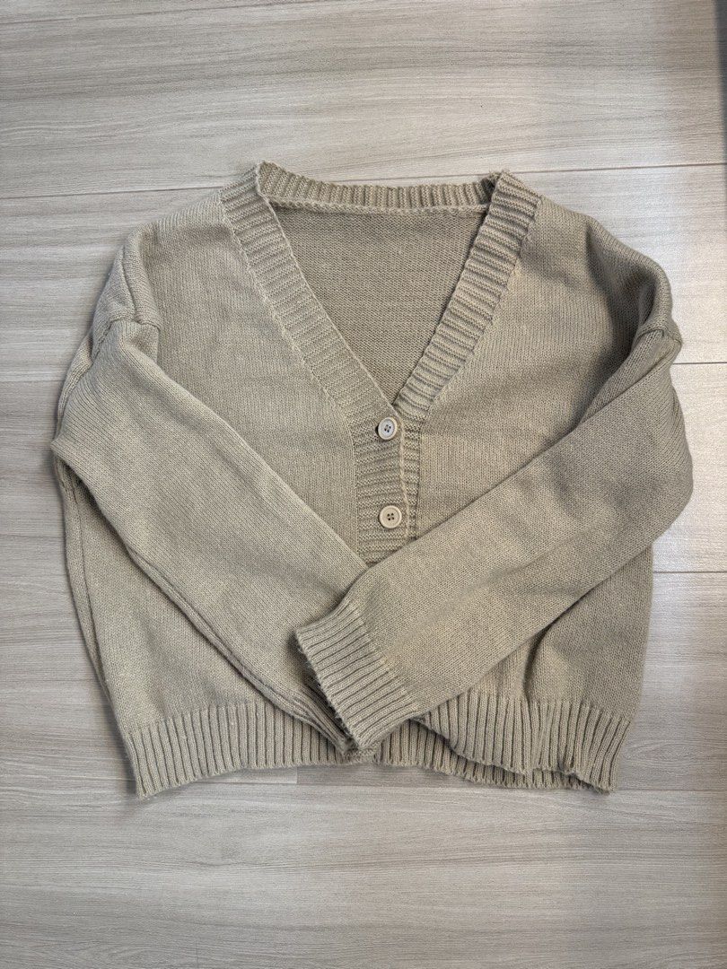 Brown Off Shoulder Oversized Cardigan (Category: Coats, Jackets and Outerwear) located in Manila. Submitted by bella_boo (Listing ID 1469844391, Image 2). Description: tags: subdued brandy melville hollister urban revivo urban outfitters edikted shein bershka stradivarius pull and bear hnm cotton on.