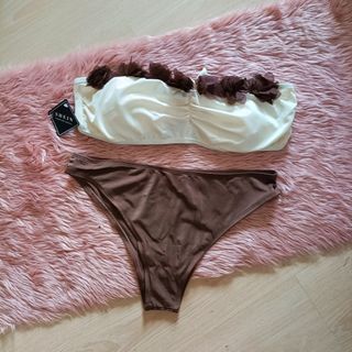 (Category: ) located in . Submitted by Miss_Chuch0521 (Listing ID 1469807837, Image 1). Description: .