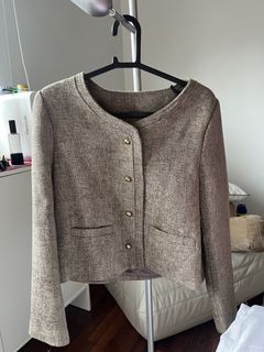 (Category: ) located in . Submitted by snascloset (Listing ID 1469777370, Image 1). Description: .