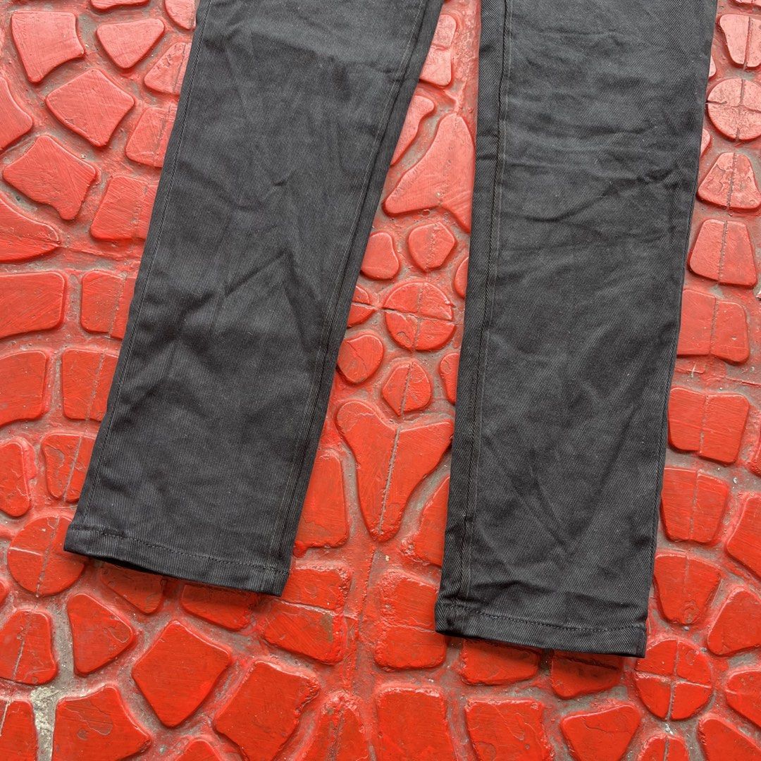 BRUNELLO CUCINELLI SLIM FIT - PANTS (Category: Luxury Apparel) located in San Jose del Monte. Submitted by qrt_ty (Listing ID 1469817269, Image 2). Description: WTS !!! BRUNELLO CUCINELLI SLIM FIT - PANTS SIZE 36 ON TAG EXCELLENT CONDITION NO MAJOR FLAWS YKK ZIPPER MADE IN ITALY PRICE - 4K SHIPPED .