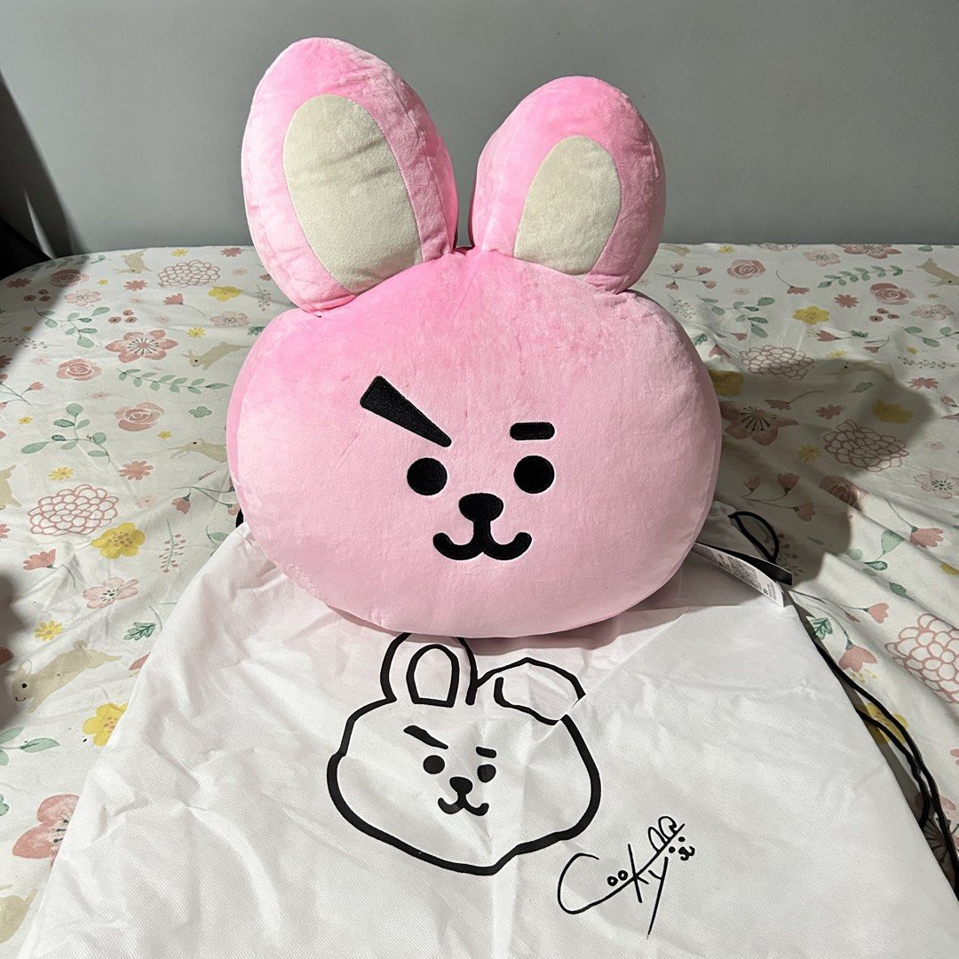 BT21 42cm Cushion - Cooky (Category: K-Wave Merchandise) located in Antipolo. Submitted by smqp_ (Listing ID 1469851479, Image 1). Description: On-hand ready to ship. Official. Authentic. From Line Friends Korea. With Tag and Dust Bag..