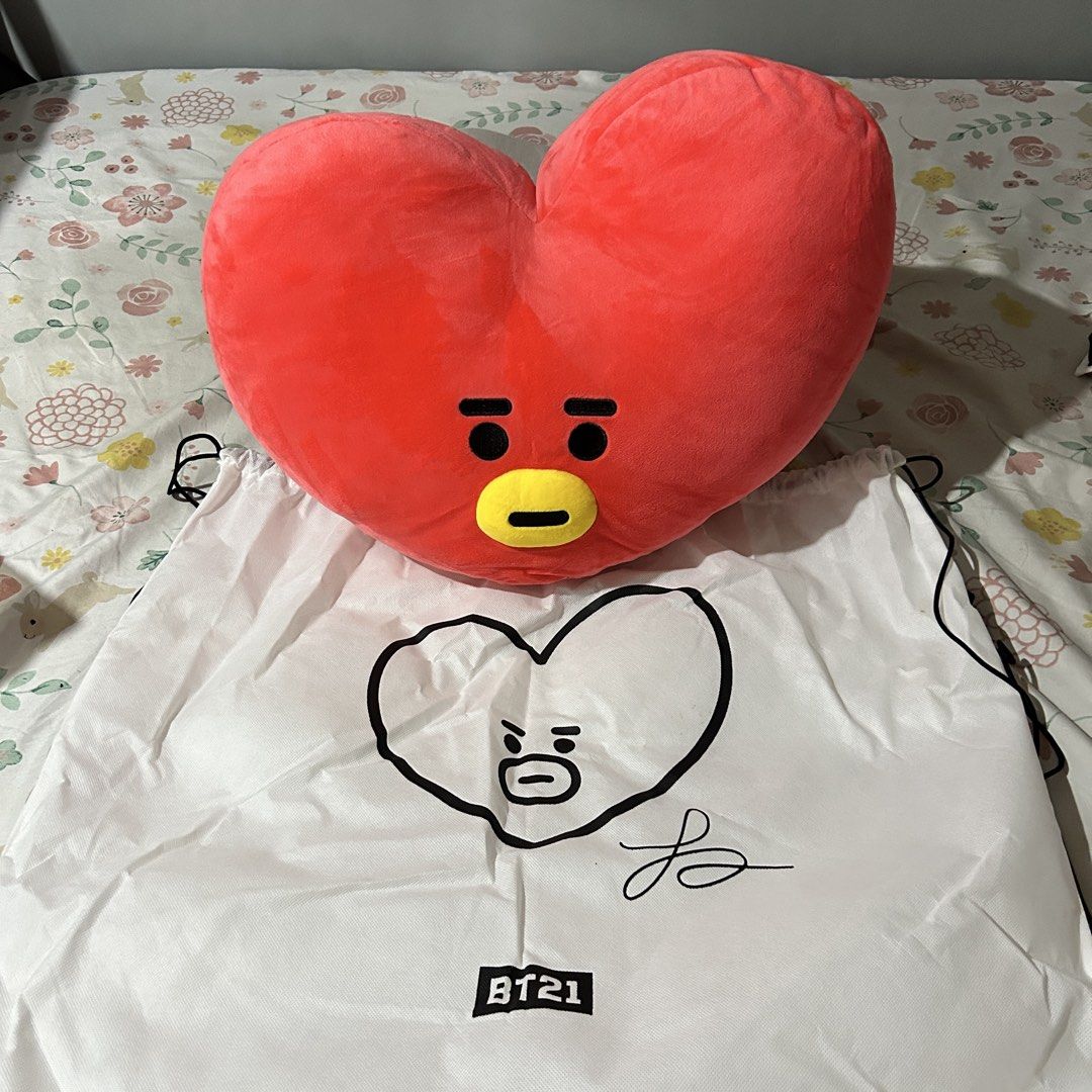 BT21 42cm Cushion - Tata (Category: K-Wave Merchandise) located in Antipolo. Submitted by smqp_ (Listing ID 1469851701, Image 1). Description: On-hand ready to ship. Official. Authentic. From Line Friends Korea. With Tag and Dust Bag..
