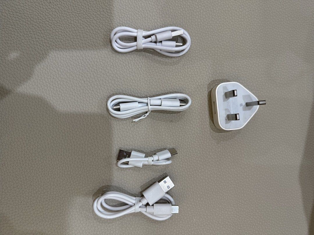 Bundle Type-C Cable (Category: Chargers & Cables) located in Quezon City. Submitted by bqchane (Listing ID 1469762298, Image 2). Description: Take all 300.