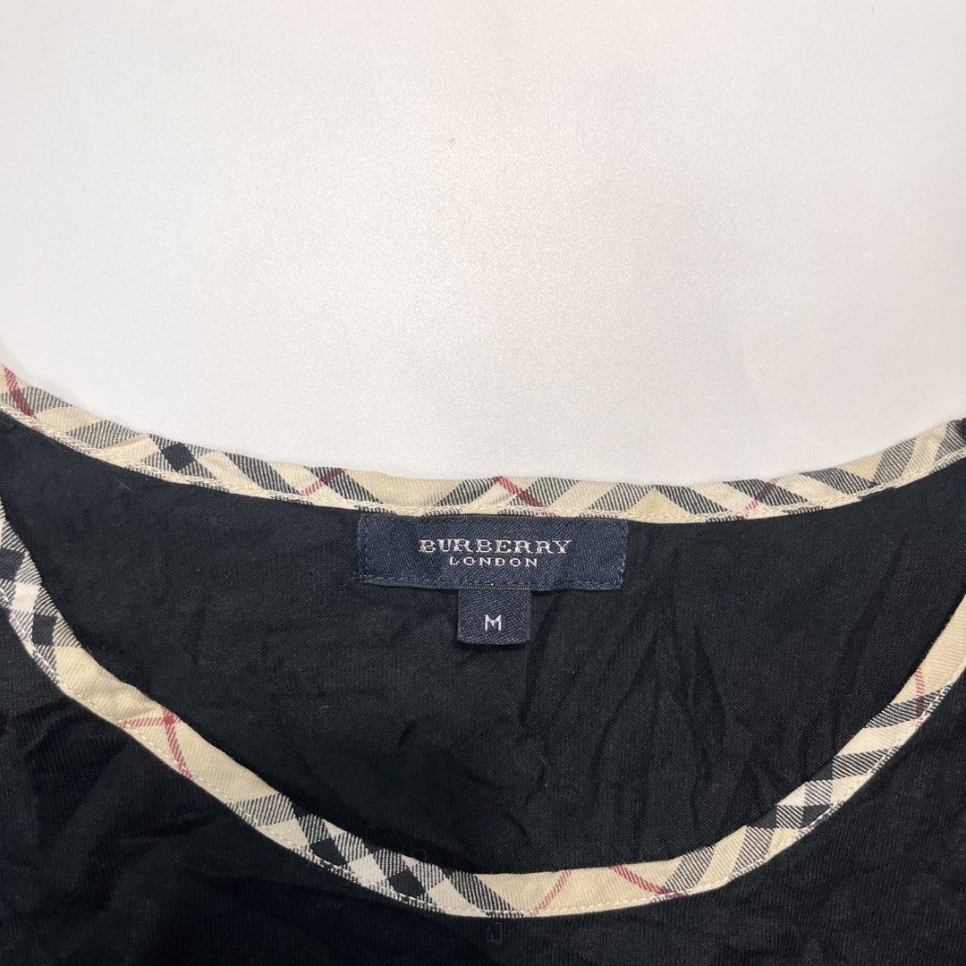 BURBERRY (Category: Activewear) located in Iloilo. Submitted by profitpicks (Listing ID 1469932206, Image 3). Description: 18/22.