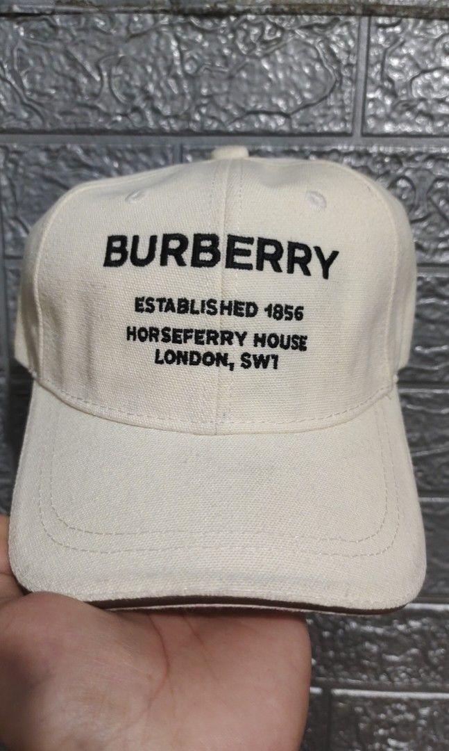 Burberry Cap (Category: Caps & Hats) located in Mandaluyong City. Submitted by im7788 (Listing ID 1469860426, Image 1). Description: Burberry Cap Brandnew Mandaluyong Area.
